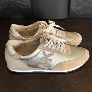 Michael kors shoes 9.5